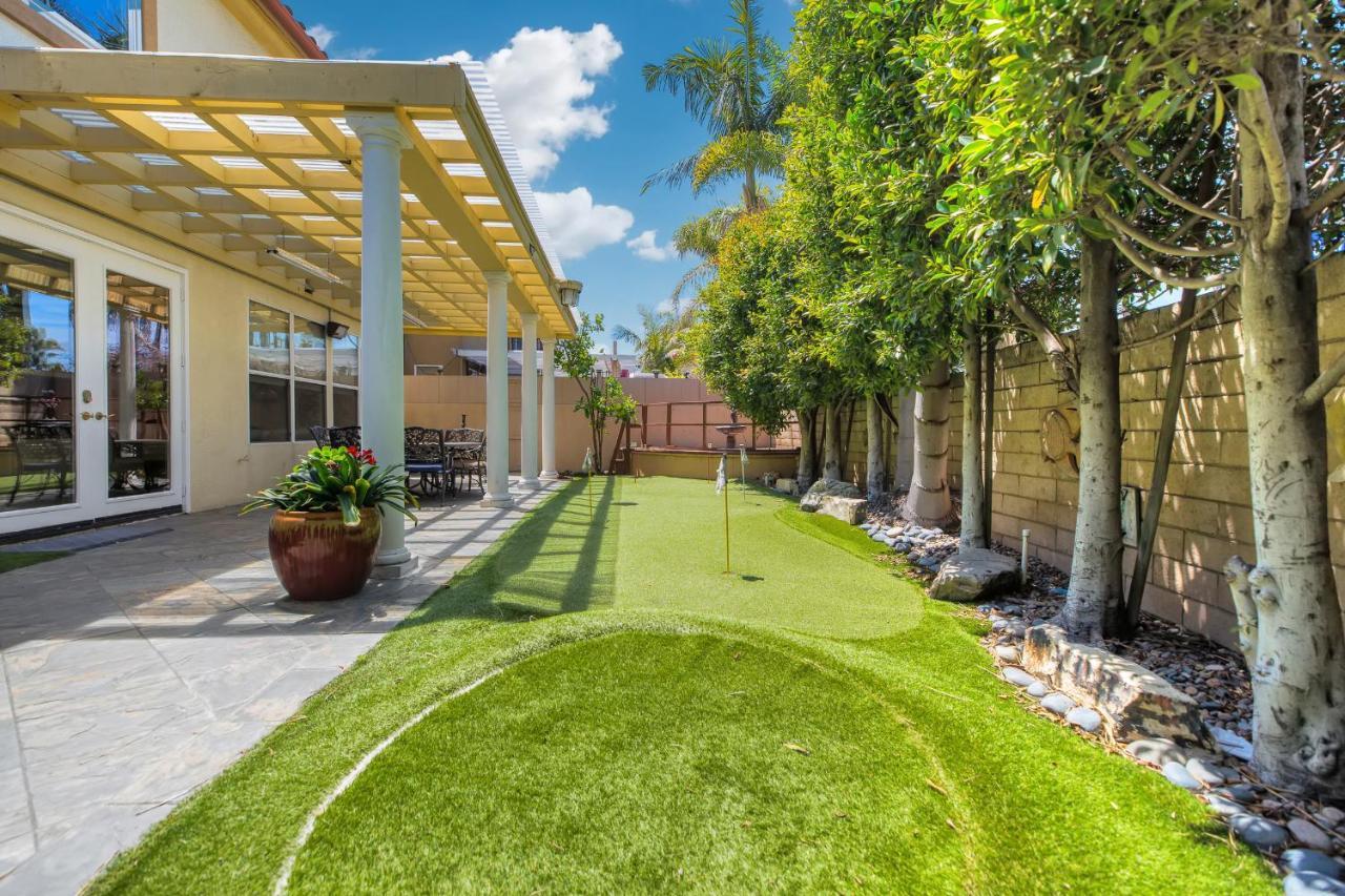 A Stunning Beach Villa Walking To Huntington Beach Exterior photo